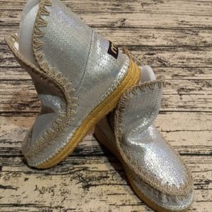 NEW!!! MOU all natural Eskimo 18 Jute Perf. Glitter #socute